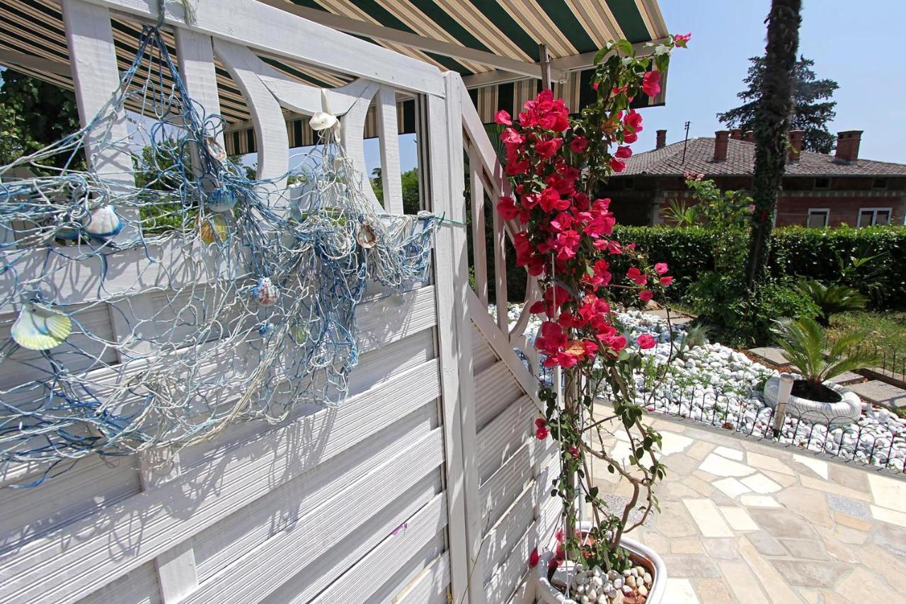Guesthouse Villa Stanger 2 Ловран Екстериор снимка